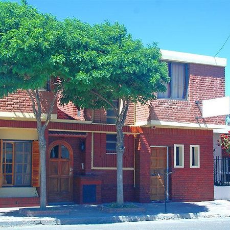 Hostel El Agora Trelew Buitenkant foto
