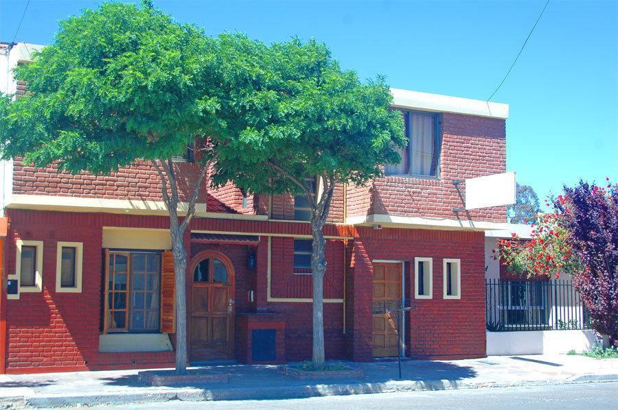 Hostel El Agora Trelew Buitenkant foto